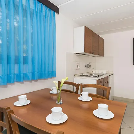 Kanegra Apartment *